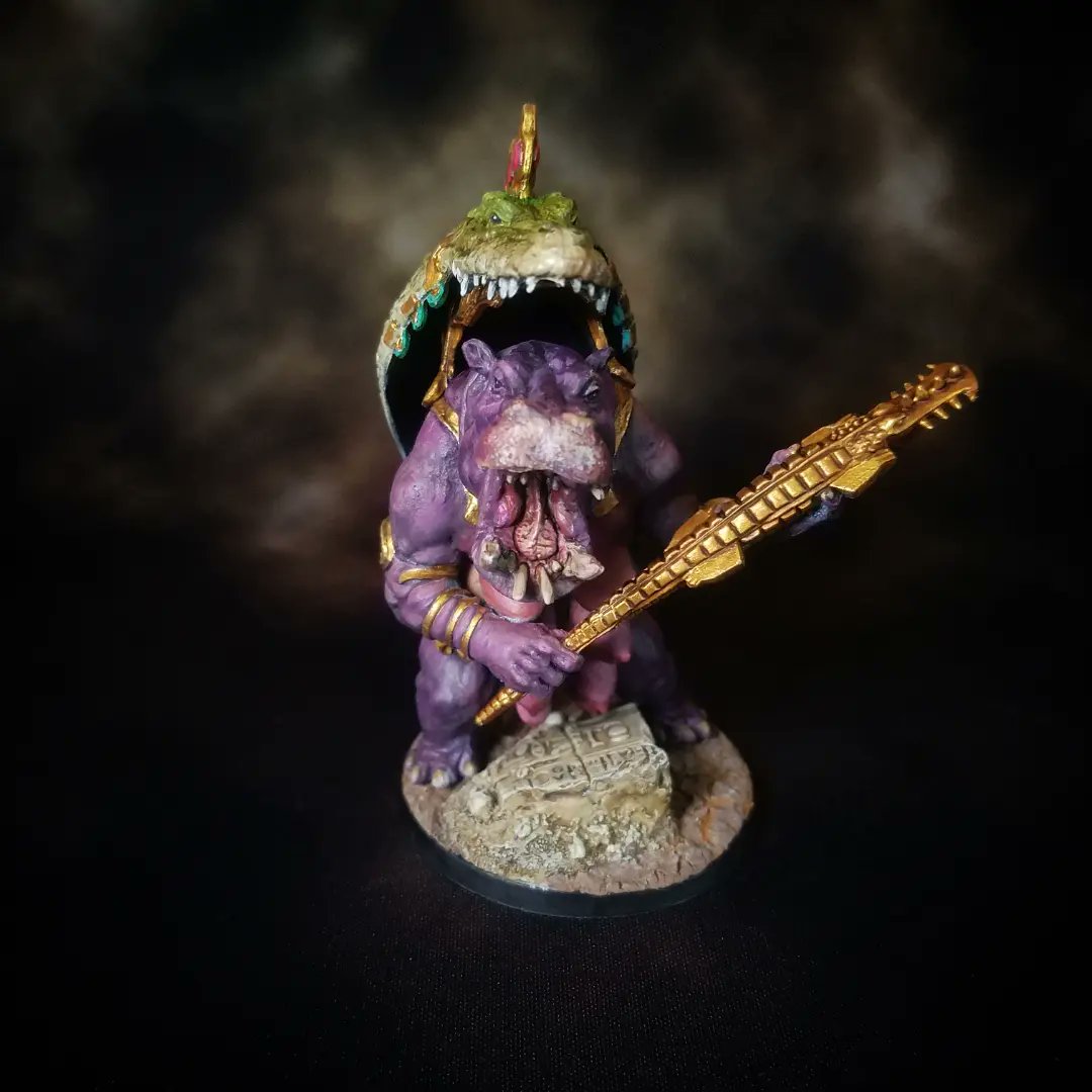 Elle_FireSpray's tweet photo. This goddess guardian is fierce and adds 2 extra strength for every god in the same region. Crazy! π€―π€© Hope you like my take on it πππΎ
#AnkhGodsOfEgypt #taweret #greenstuffworld #cmongames #ericlang #egypt #miniaturepainting https://t.co/WkhfeQW5Hq