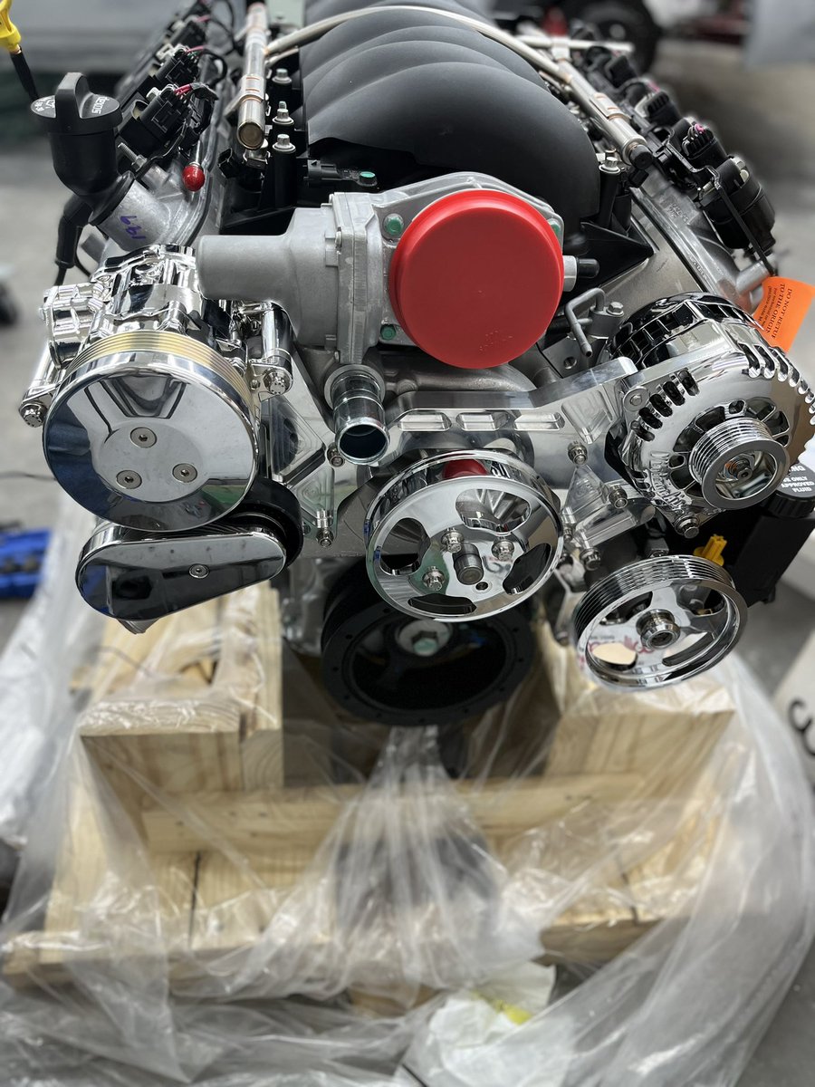Just installed the Vintage Air FrontRunner system on the LS3, looks pretty hot, but they shorted me a bolt..
Who can find it?