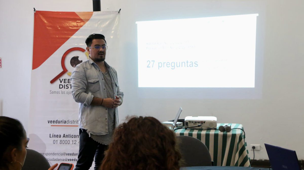VeeduriaBogota's tweet photo. Con presencia del Veedor (e), @revillamizarm, la @VeeduriaBogota lidera en el Museo del Chicó encuentro con Cider, sociedad de mejoras y ornatos, Veeduría Ciudadana defensores de la reserva #VanDerHammen… (1/2) https://t.co/KdU9KBw0aa