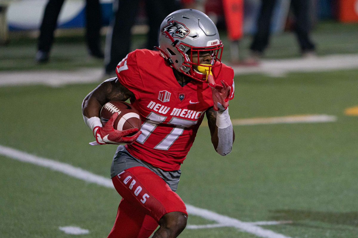 ewentexclusive's tweet photo. Blessed to receive a d1 offer from the university of New Mexico 🔴⚫️ https://t.co/uWrW9p61BU