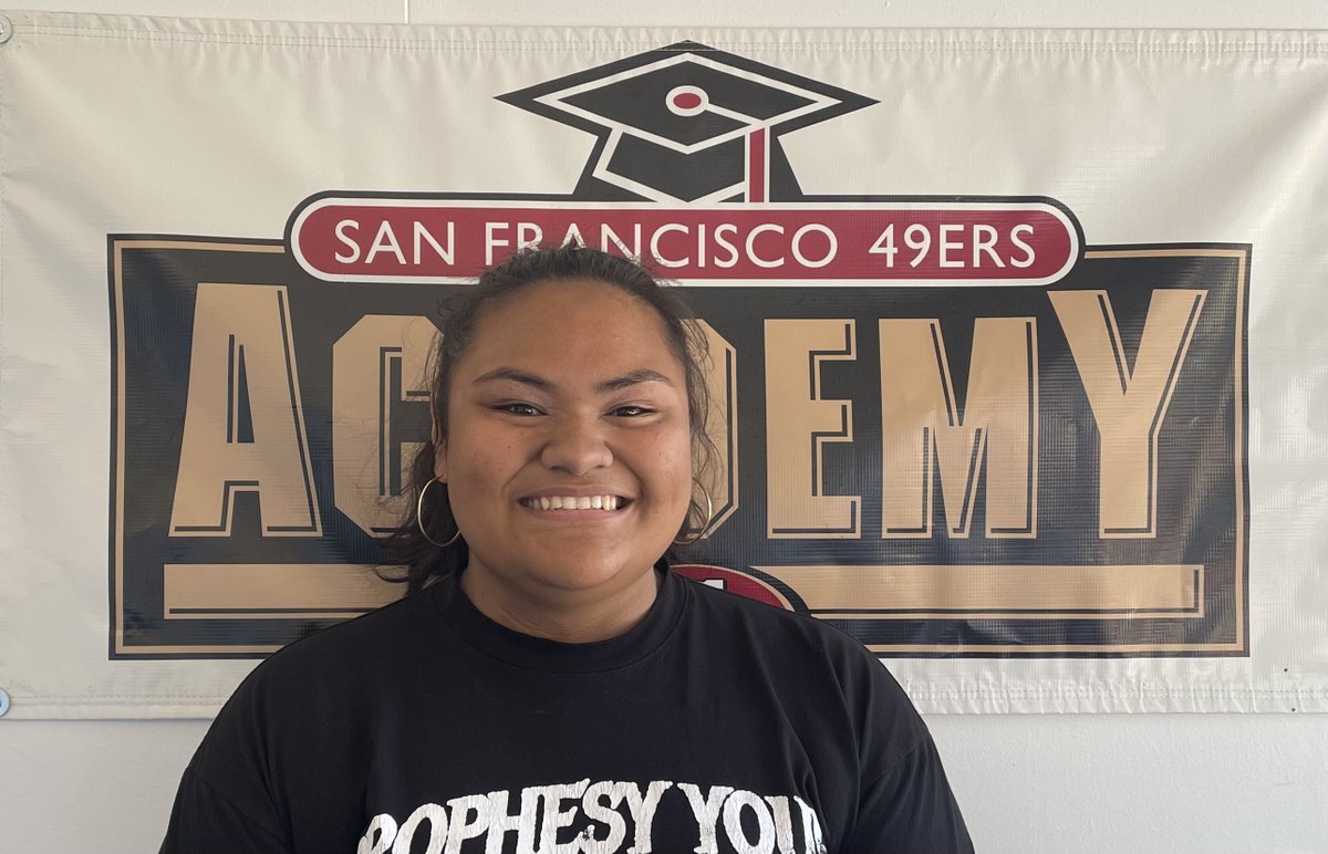 In celebration of AAPI Month, we got to chat with Lupe, one of our amazing High School Program seniors, about her impact in the community. Over the Summer, Lupe supported One East Palo Alto to get 98% of Pacific Islanders vaccinated. 

Lupe, is such an inspiration to us!