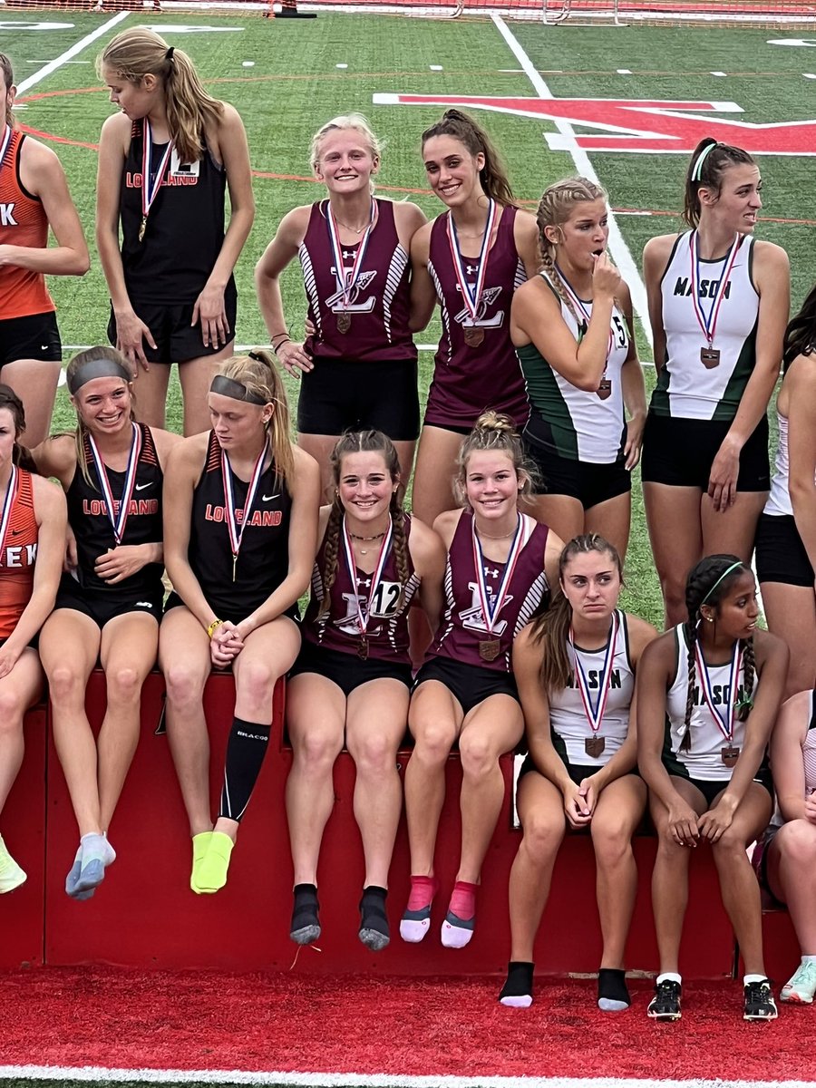 LHSWarriorsXC's tweet photo. Girls 4x8 is going to STATE! 3rd place in the Region with a time of 9:34.13! Congrats to Hannah Glassmeyer, Anna Packer, Milana Mcnamara, and Grace Glassmeyer. #ILikeGoingFast #ProudCoach https://t.co/ZyfiHc1dMl