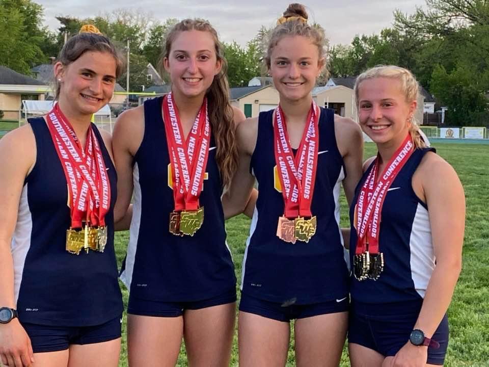 OFallsAB's tweet photo. The 4x800 of Seniors Lillie Katsaras, Hannah Mahoney, Sophomore Sam Goodnough, Junior Katie Clute take 4th and are headed to State! https://t.co/81CPzlnnb2