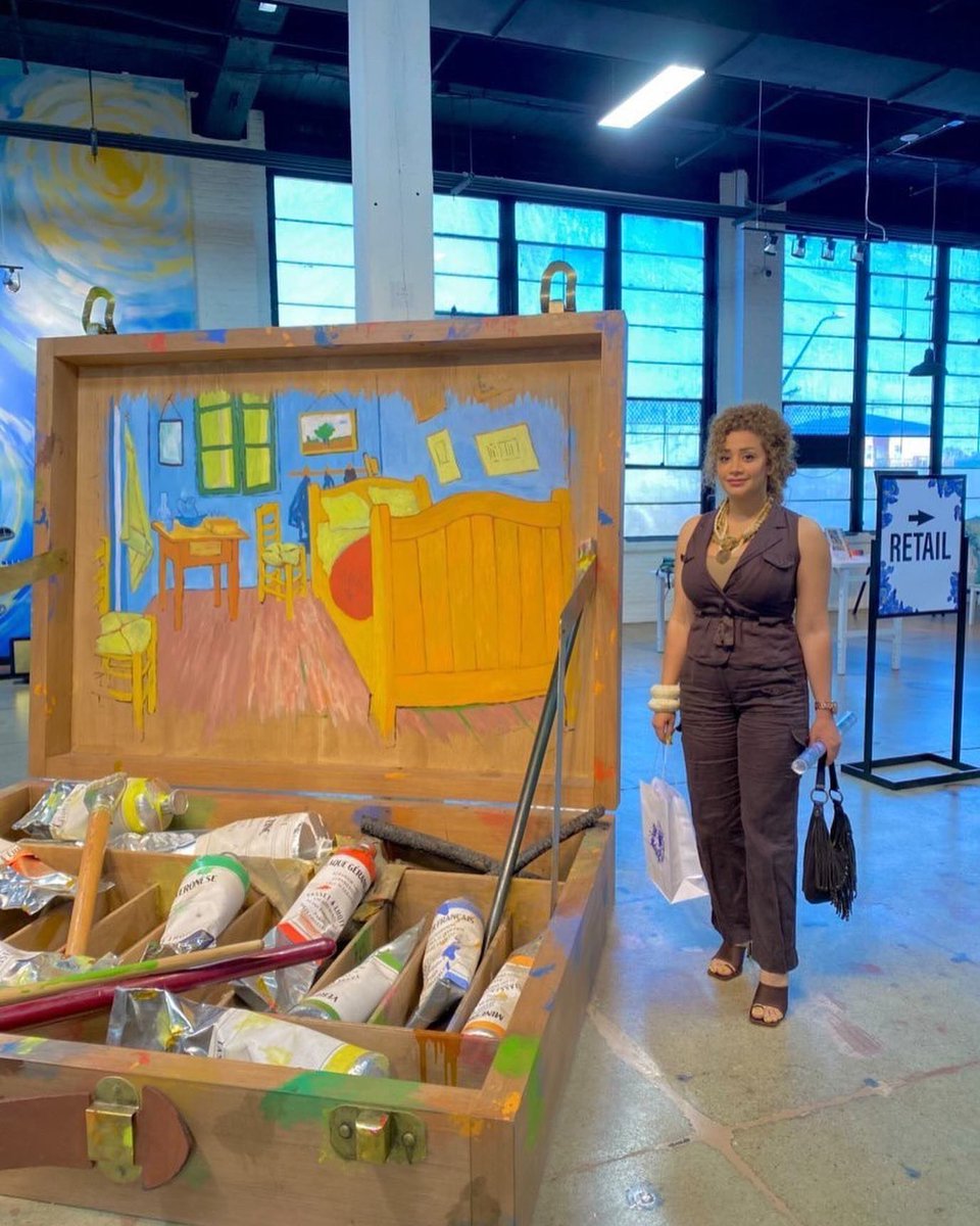 vangoghcle's tweet photo. The magic at Lighthouse ArtSpace Cleveland doesn't end when the show does! Take time to look at the walls and floors around you as they're covered with more art and info about Van Gogh. 
-
📸: @kubra_art_gallery
Plan your trip today🎟️: https://t.co/FBq1rhIT1F
@lhimmersive https://t.co/OPr6wnbbrg
