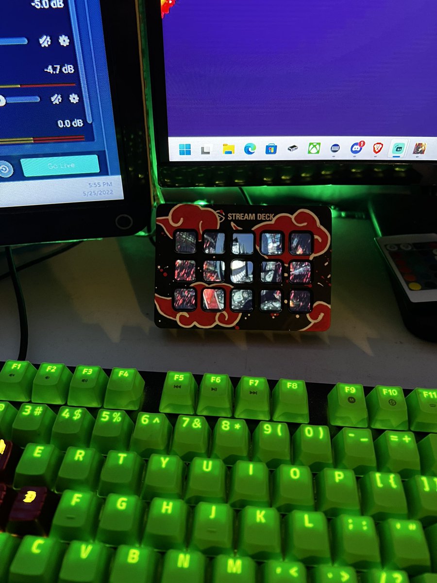 Panda_DaBear's tweet photo. Going live with some #blasphemous game play! Come join the stream and watch me get wrecked 
https://t.co/6XnFr4fJm3
—————————-
#twitchfollow #LIVE #twitchstreamer #metroidvania #twitchaffiliate #JoinUs #support #SupportSmallStreamers https://t.co/meQx5xUCsh
