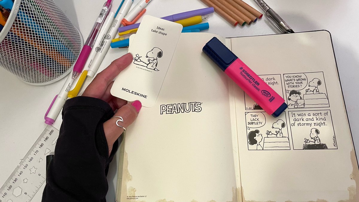 HeyItsMeMissJT's tweet photo. Is a Moleskine notebook really a Moleskine if coffee hasn't been spilled all over it? @moleskine @Snoopy @StaplesCanada #Moleskine #Snoopy #PeanutsEdition #StationeryAddict #StaplesLife #MyJobEnablesMe #SorryNotSorry #LetsFindOut 🤣🤷‍♀️☕️📔🖊 https://t.co/RNxZdTpSPs