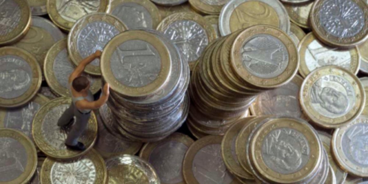 MediasetTgcom24's tweet photo. Corsa al bonus per auto a basse emissioni, finiti quelli per le moto #bonus #bonusauto #auto #moto https://t.co/T3HoX0VHSy https://t.co/0MSgbo40pj
