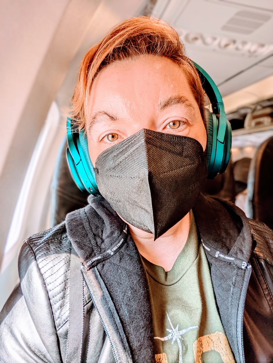 JediMaster_Adam's tweet photo. On my way!! Let's goooo! #StarWarsCelebration #FlightSelfie https://t.co/LJ2GaxlpbL