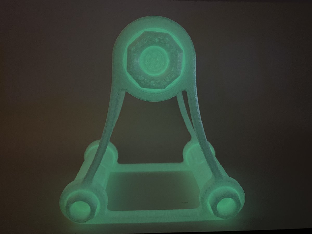 SirTanninator's tweet photo. After #3dprinting all of these #glowinthedark projects, I've decided to print a #filament stand just for this material. This universal spool holder system is what I use for all of my filament, and can be found here: https://t.co/fykxVvdRqh https://t.co/rZBqlnJQFQ