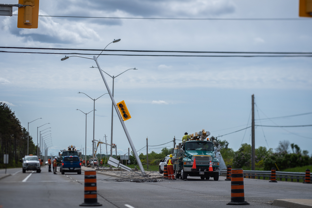 Hydro Ottawa tweet media