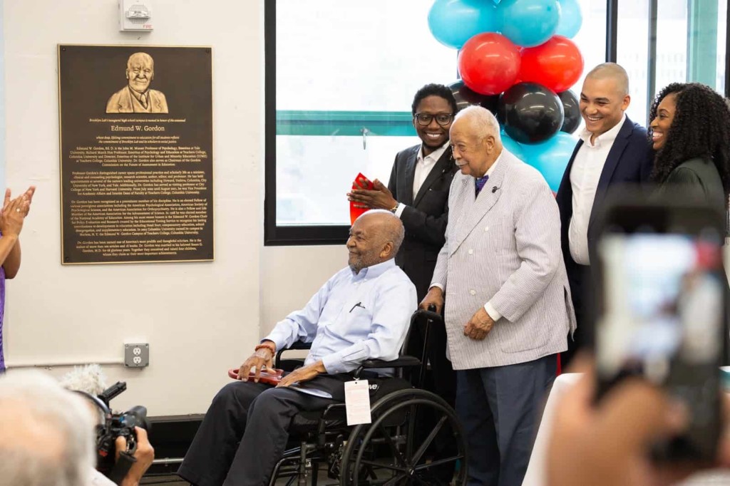 Erin Mote (@erinmote) on Twitter photo What an honor to call Edmund W Gordon a friend and mentor. Today we celebrate his 100th birthday and feel so lucky to honor his immense contributions to education and civil rights by naming <a href="/bklynlabschool/">Brooklyn LAB Charter Schools</a> after him. mailchi.mp/brooklynlabora… What an honor to call Edmund W Gordon a friend and mentor. Today we celebrate his 100th birthday and feel so lucky to honor his immense contributions to education and civil rights by naming <a href="/bklynlabschool/">Brooklyn LAB Charter Schools</a> after him. mailchi.mp/brooklynlabora…