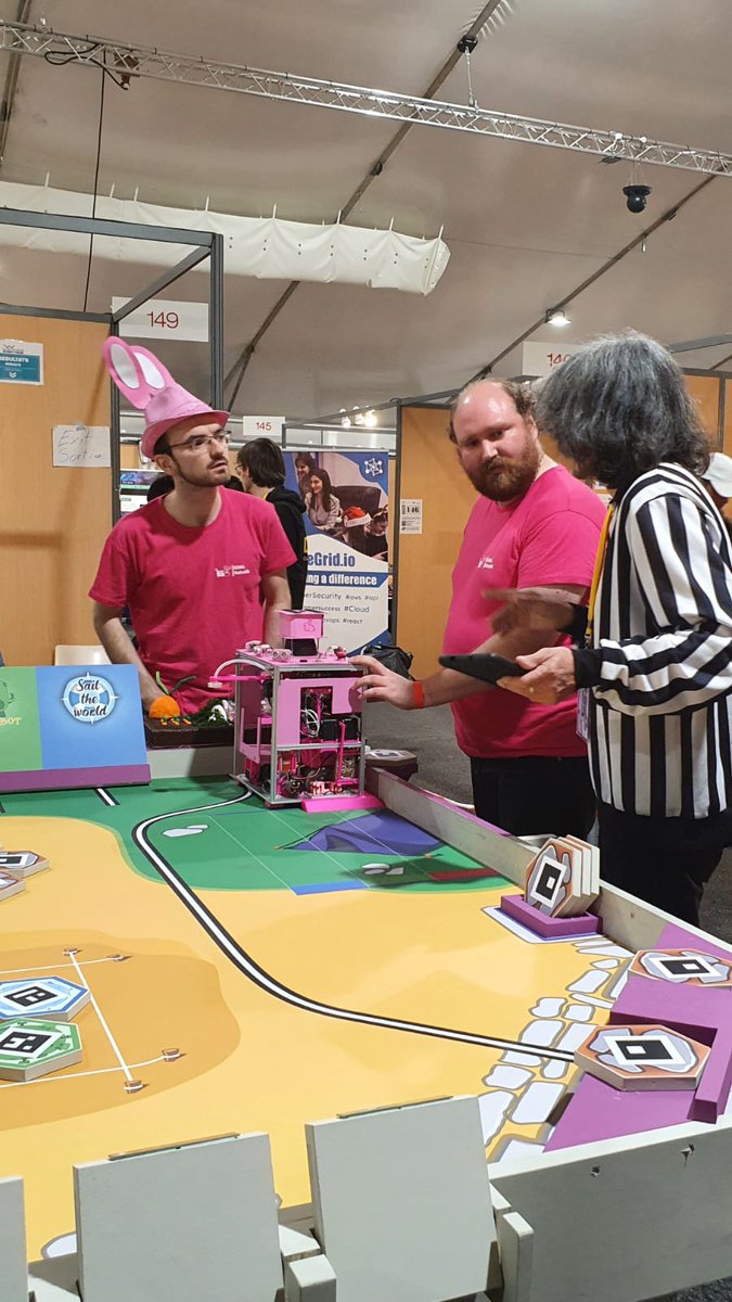 ESIALRobotik's tweet image. Nouveau post (On est homologués !) publié sur ESIAL Robotik - esialrobotik.fr/2022/05/26/on-…