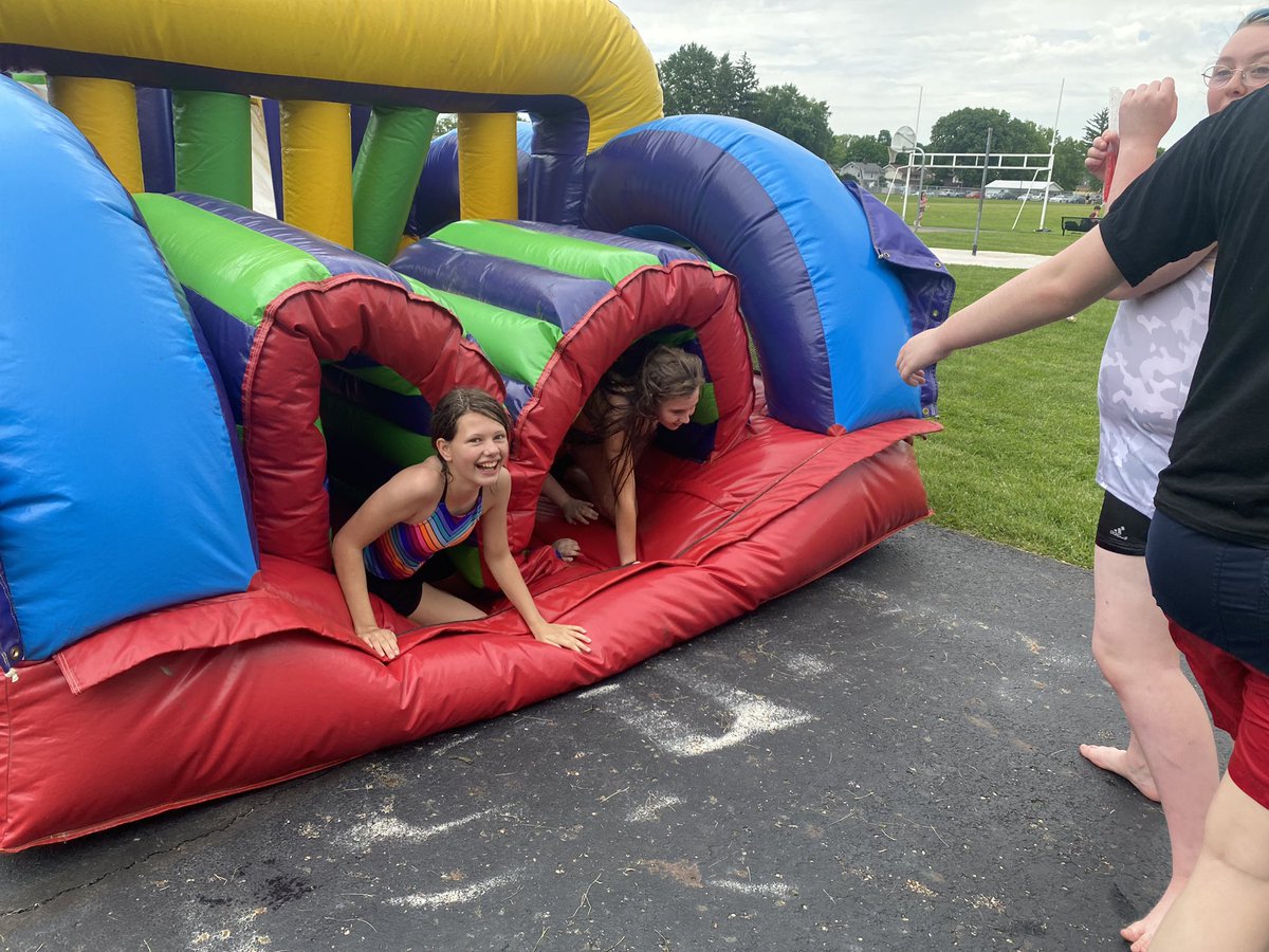 We had so much fun celebrating a great school year and letting some steam off on water day!! What a great kick off to summer! 🎉🌞