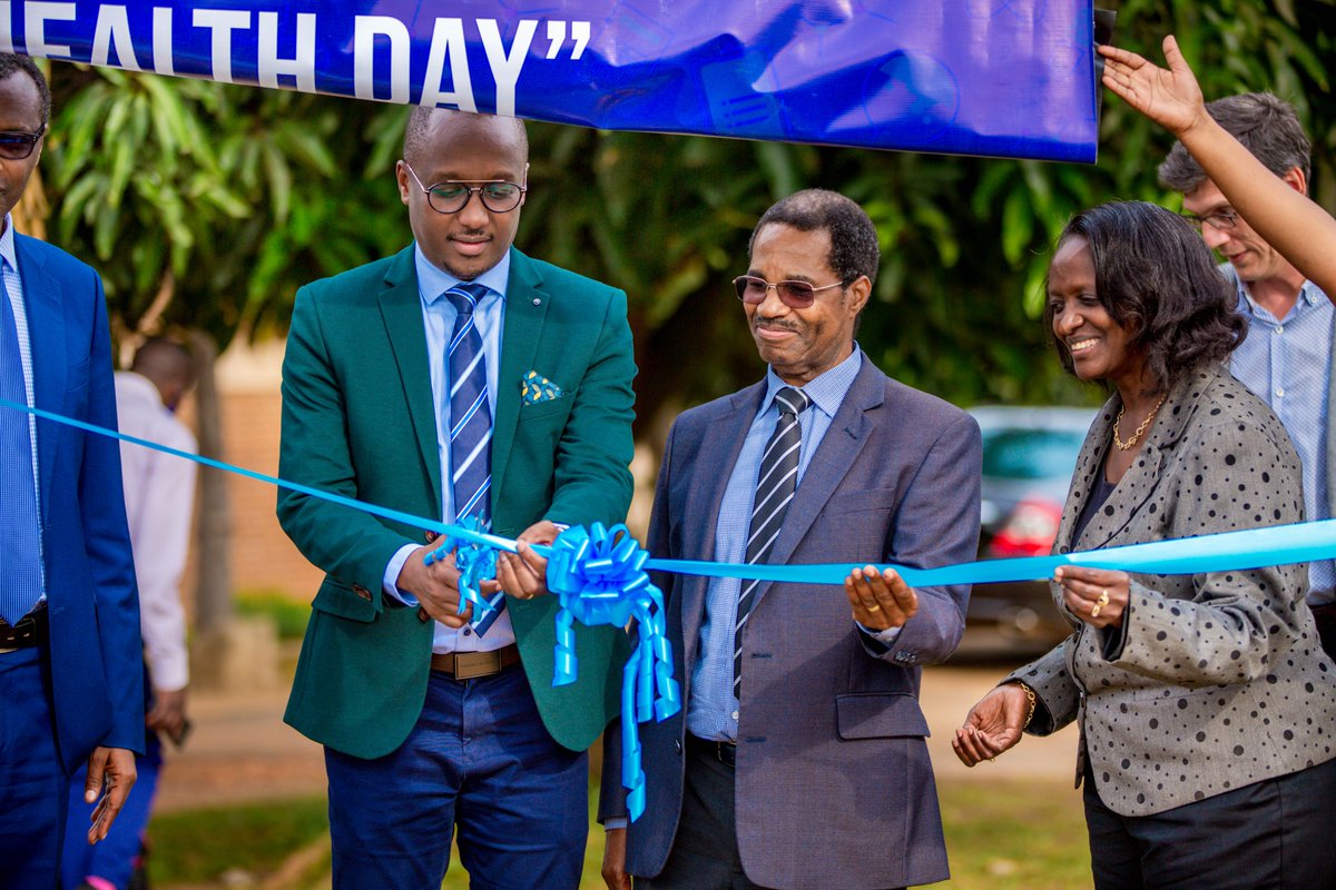 UnitedForHealt1's tweet photo. Happened : Today, our honored guests from @RBCRwanda @Uni_Rwanda  @UR_CMHS  formally launched the CAREER EXHIBITION " #UnitedForHealthDay" at Remera Campus.
More than 50 exhibitors from various institutions operating in #Rwanda attended the exhibition. https://t.co/zPddFZWqRZ
