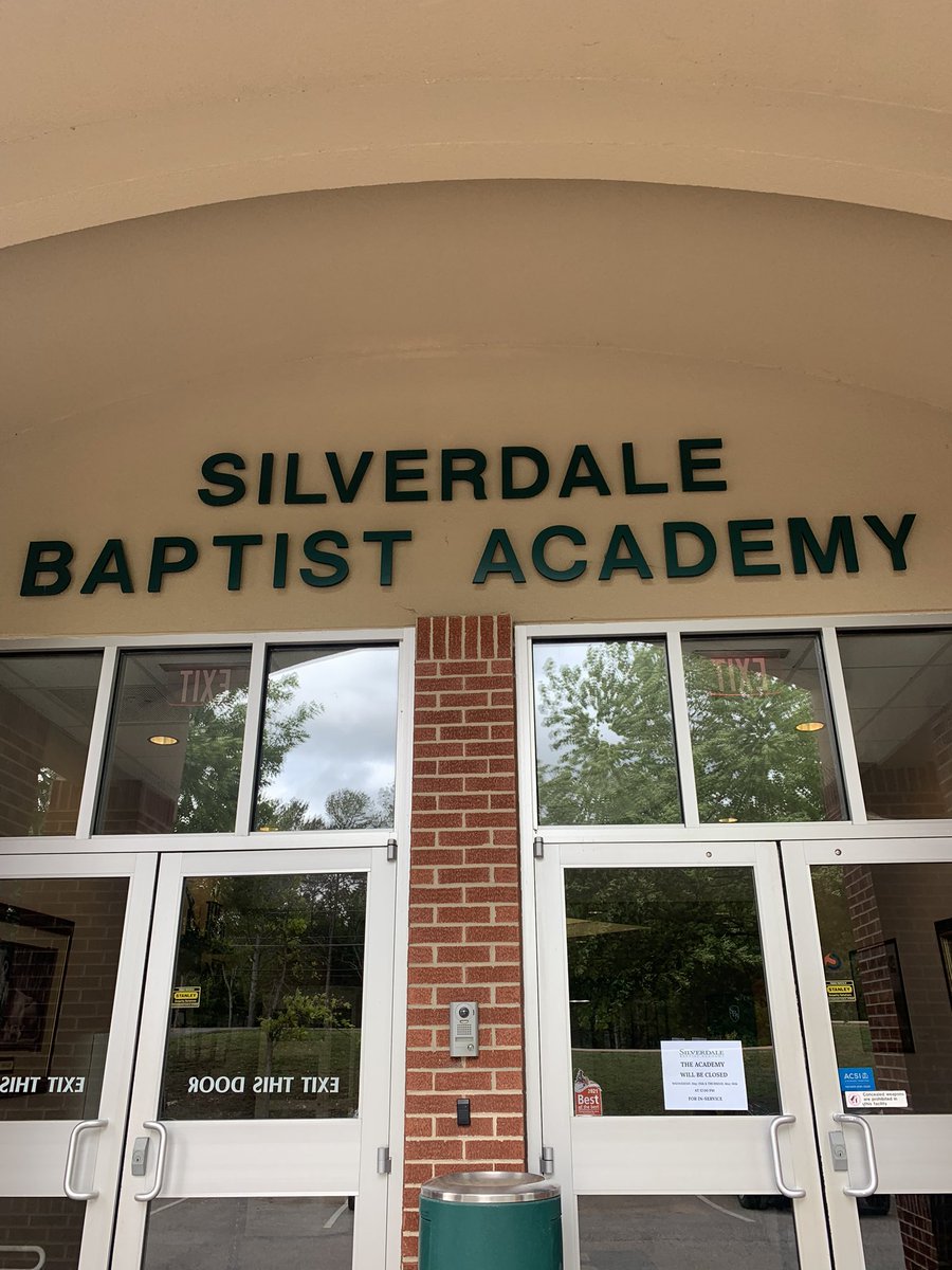 CoachQHunter's tweet photo. Great visit at Silverdale Baptist academy talking with coach Ledbetter about the program @FootballSba Thanks for your time today! 

#WiseUp #Spotthe🏈 #WiseIn423 https://t.co/PMiafdyqGt