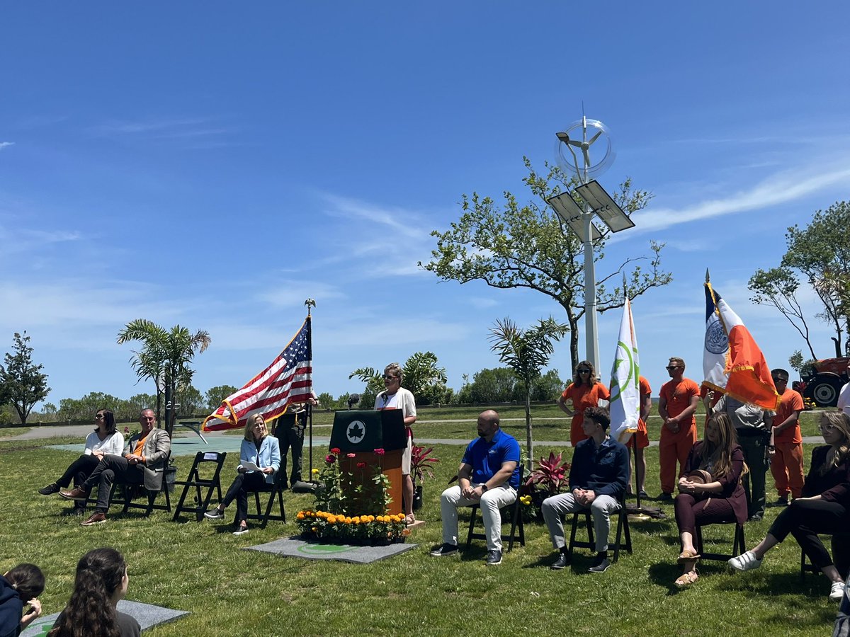 Charlesdfall's tweet photo. Today my office attended the official opening of Staten Island beaches. #Back2theBeach https://t.co/hULOcrmyck