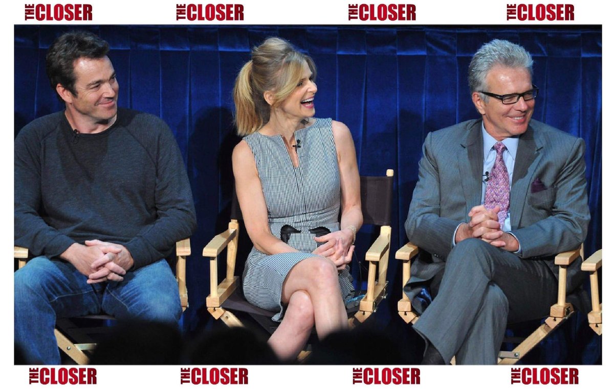 bridgette_TN's tweet photo. #MidWeekMemory The smiles we keep coming back for every day ๐๐๐ฅฐ๐ฅฐ #TheCloser #AgentHoward #ChiefJohnson #LtFlynn #Faves #JonTenney #KyraSedgwick #TonyDenison https://t.co/Mjaw6O5P6K