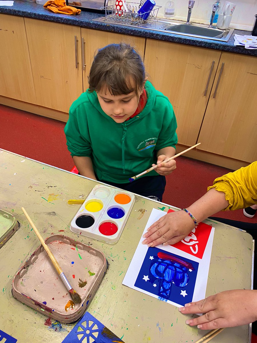 BubsyTownhill's tweet photo. STF have used their creative skills designing and painting mugs, doing a watercolour portrait of the Queen and using stencils to create the front cover of our cards to her majesty the Queen 👑🇬🇧❤️ #tcsjstf #tcsistf ##tcsjubilee #tcsea https://t.co/rAPUz9j3No