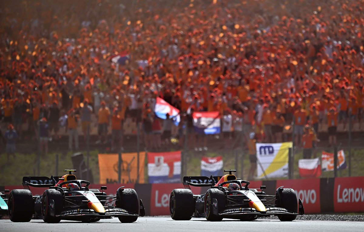 RBRFansMT's tweet photo. Victory Lap at the  F1 Grand Prix of Spain at Circuit de Barcelona-Catalunya on May 22, 2022 in Barcelona, Spain. (Photo by Clive Mason/Getty Images)

#F1 #Victory #redbullracing #RedBull https://t.co/flXwtxPPrH