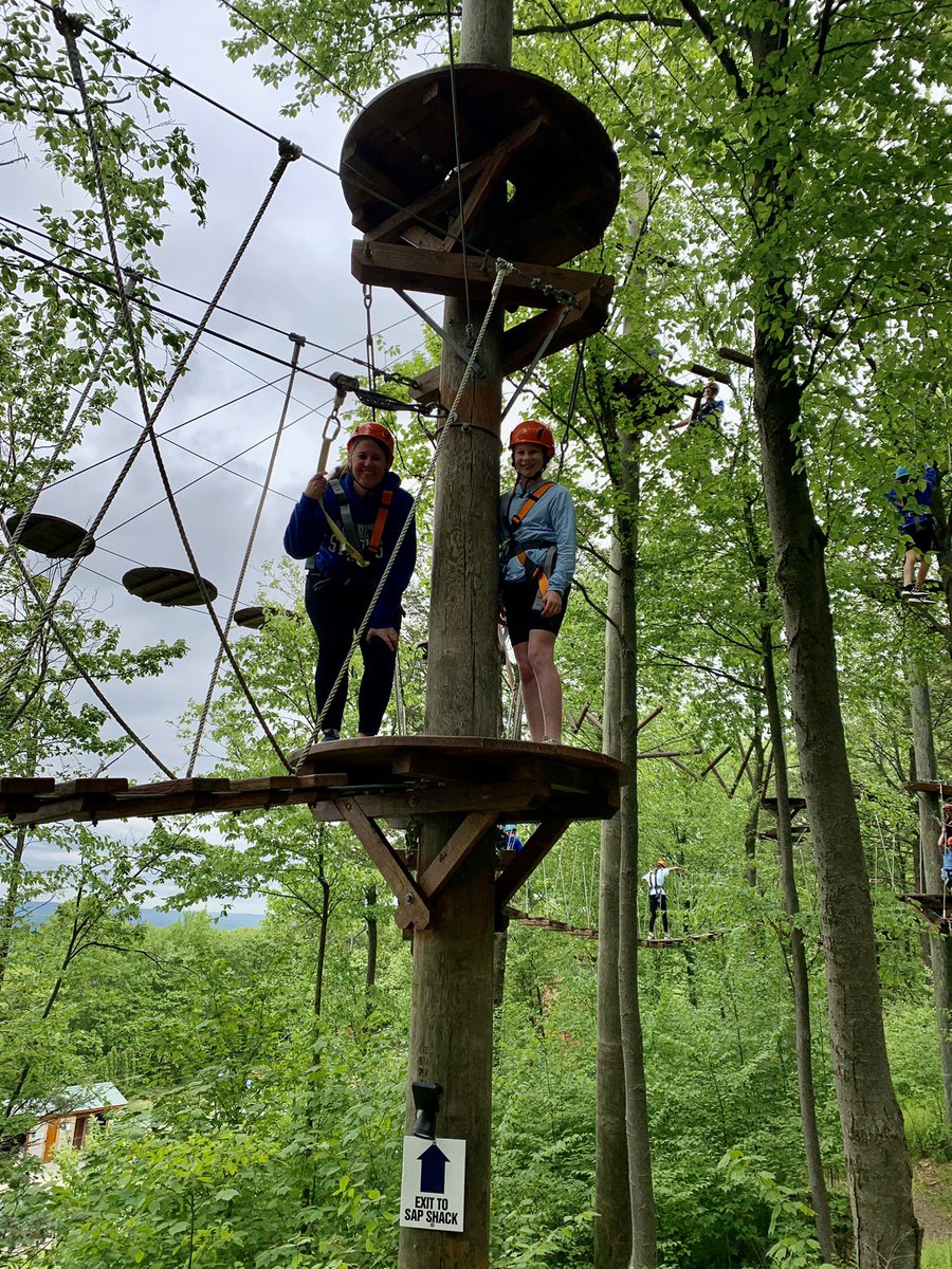 MrsMStack's tweet photo. 2 field trips in 2 days! Lots of fun with the 5th graders at Blue Mountain and then with my 4th graders at the Franklin Institute today! #goodbetterButz #aNAISing https://t.co/qlvrKms21E