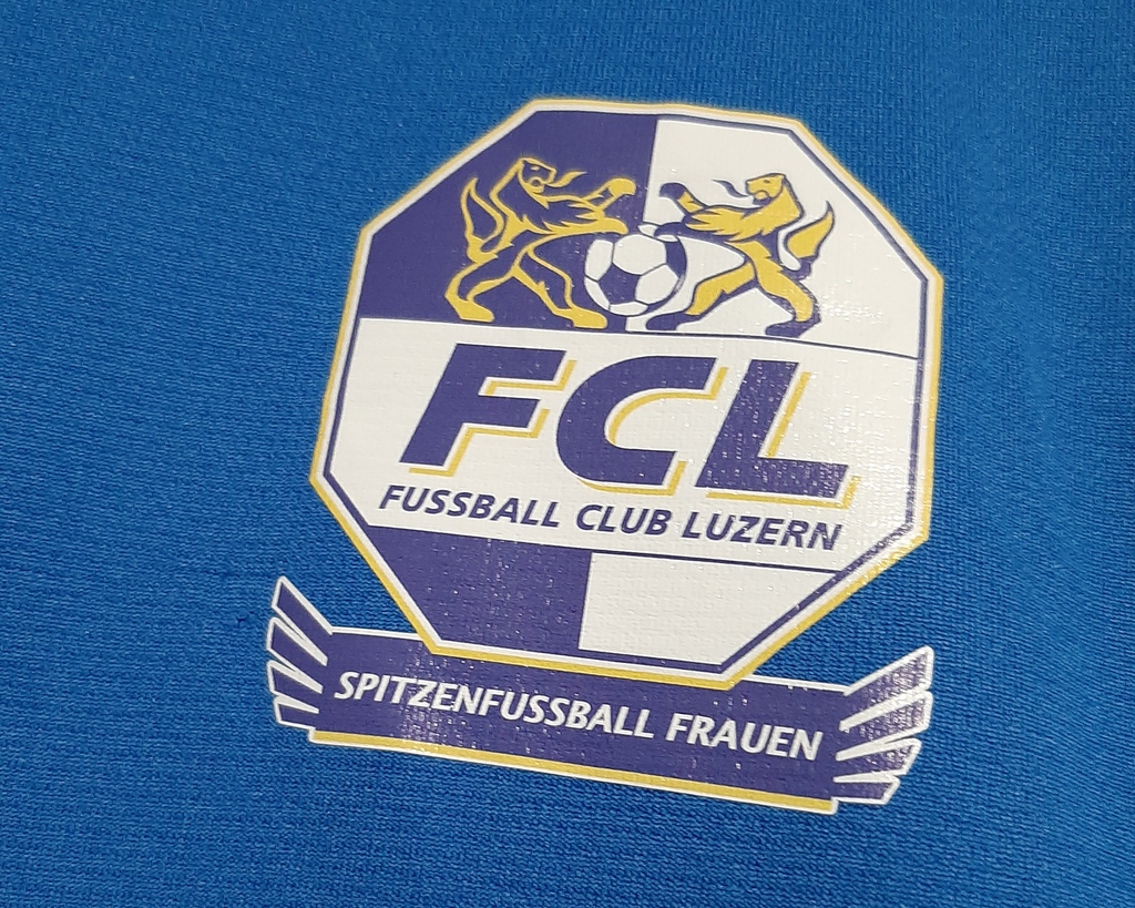 FC Luzernh is a team playing in the highest league "AWSL" in Switzerland. This season players signed the authentic football shirt. 

Click on the link in bio and grab the chance to win this signed shirt by donating a min. of £5 to support the projects of "FI9".