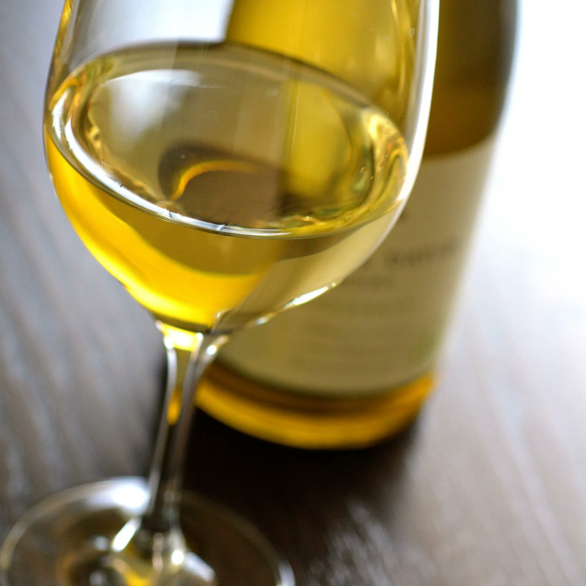 By the glass, by the bottle. 🍾 We’re celebrating National Wine Day every way we know how! #abelbrownaugusta 

—
#nationalwineday #wine #surreycenter #augustaga #loveaugusta