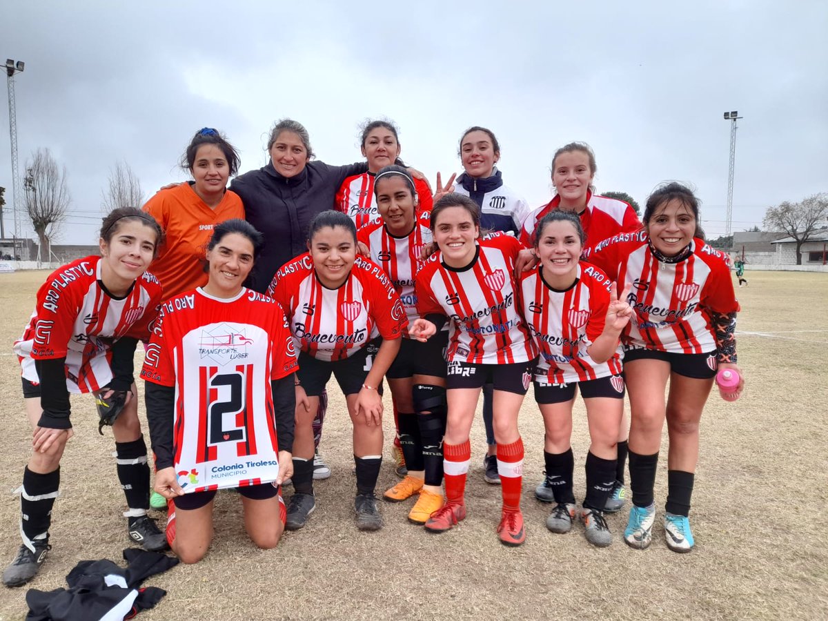 SPtirolesa's tweet photo. En el inicio de la jornada, nuestro plantel #Femenino venció 2-0 a #Quirquinchos, con doblete de Florencia Vega. A continuación, #Sexta igualó 1-1. https://t.co/RR5nEyyc02