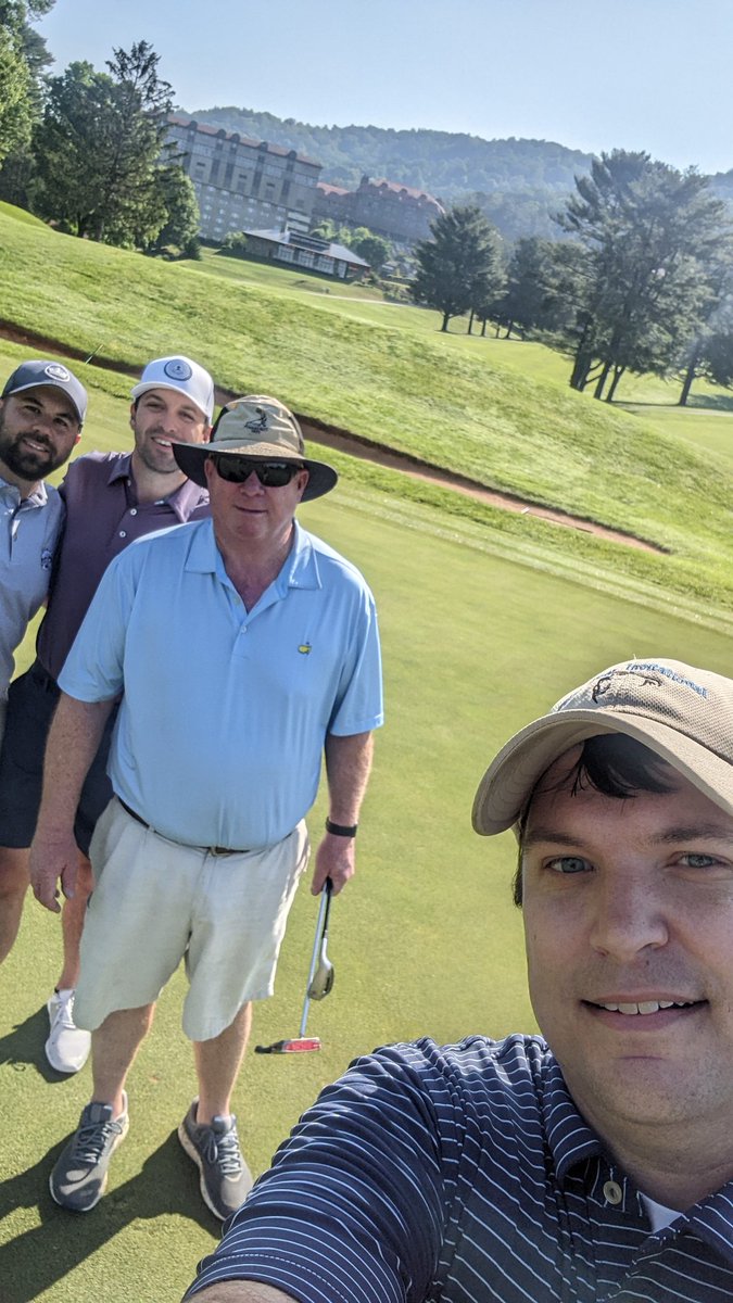 TheBearInvitat1's tweet photo. https://t.co/f2uusoLSRR