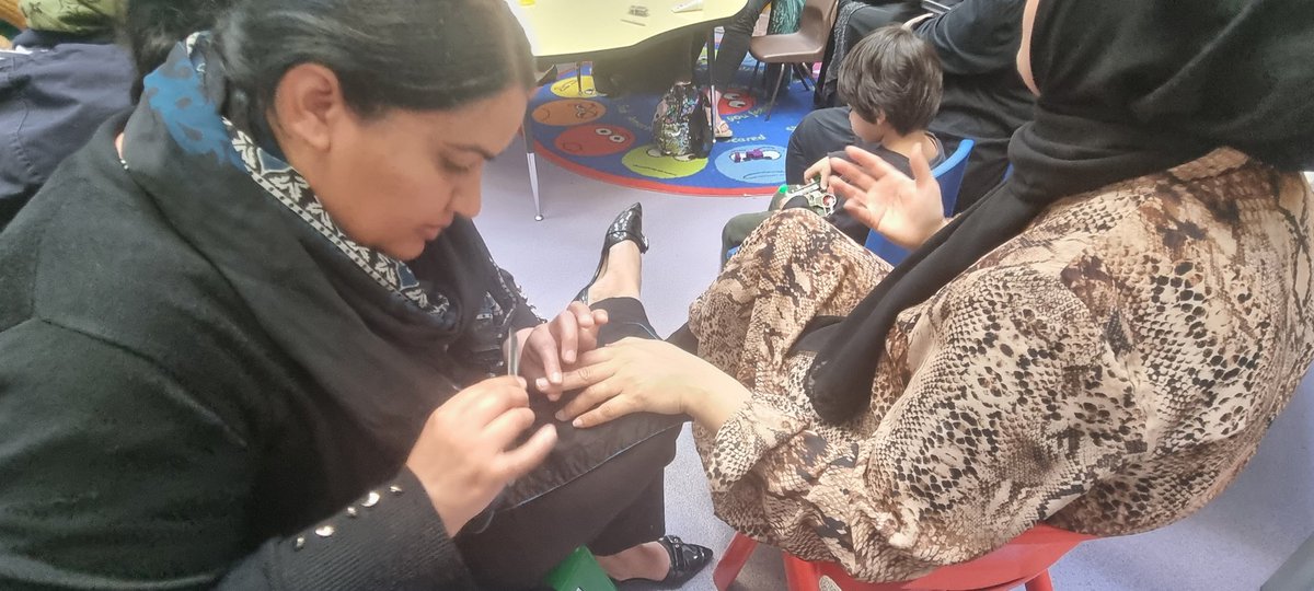 Another fantastic Coffee &amp; Connect with the <a href="/HortonMill/">HortonMillSchool</a> WOW Ladies. A room full of happy &amp; positive women ( we need a bigger room!) <a href="/BeautyintheCom1/">Beauty in the Community C.I.C</a> @MIBA_LTD #nailcare #selfcare #friendship #laughter #BeYou #reducingloneliness 
<a href="/ChrissyOrson/">Chrissy Orson MBACP (accred)</a> @OsmanSayyed