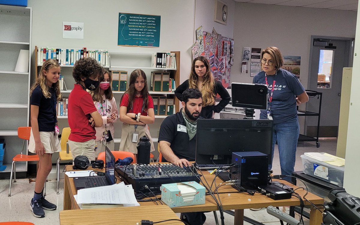 ITEPTA1's tweet photo. Check out your fundraising dollars at work.  This week we received brand new broadcasting equipment.  Today our ITE News producers got a chance for some hands on training and will begin broadcasting tomorrow on the new equipment.@IndianTraceElem @Winder_ITE https://t.co/TAFkoGhXr3