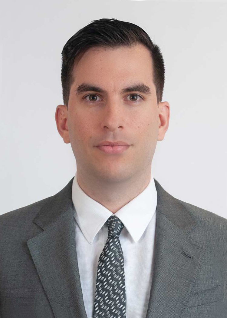 MGHSurgery's tweet photo. Congratulations to graduating #MGHsurgery resident, Thomas Peponis, MD! Following residency, Dr. Peponis will join the Mayo Clinic as a Colorectal Surgery Fellow.

Follow along this month to celebrate our graduating residents and learn where they are going next! https://t.co/WlERDHhX8X