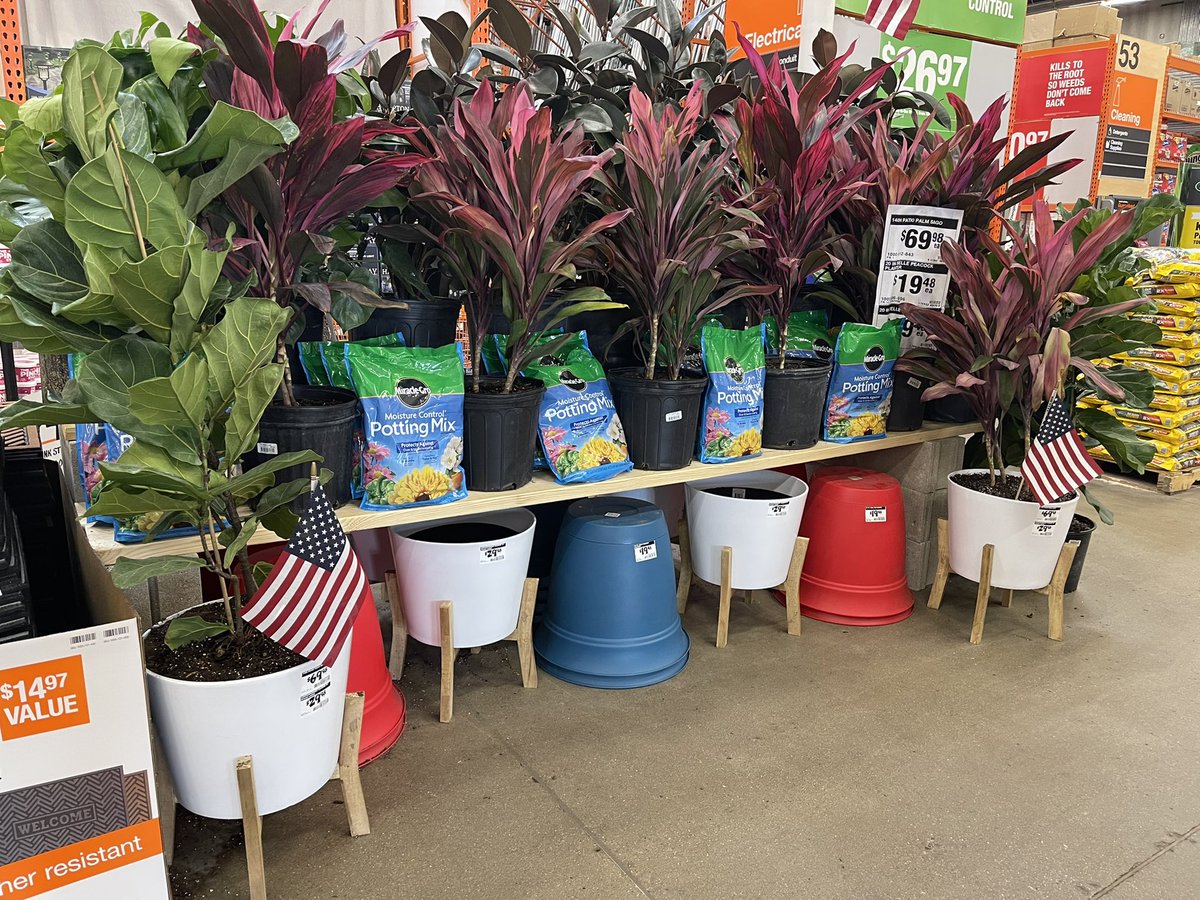 ArcosSussie's tweet photo. Sneak Peak of what’s coming! 
1908 is ready for Memorial Weekend
@raulrivera74 @Manny_CubFan @SASM1908 @Miguel_Chavez08 @KozielJeff @DeerAttlee https://t.co/9rx5EbEqTU