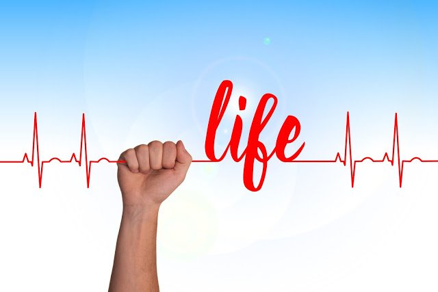 HealthAdvisor99's tweet photo. HOW TO CONTROL CHOLESTEROL  NATURALLY
#High #cholesterol is a serious issue that causes diseases of the #heart and also #blood #vessels. It mainly arises due to malnutrition, and a luxury lifestyle and bad habits increase the risk of #heart #attack...
https://t.co/VtuNZAZ2h9 https://t.co/KzAP7AINjk