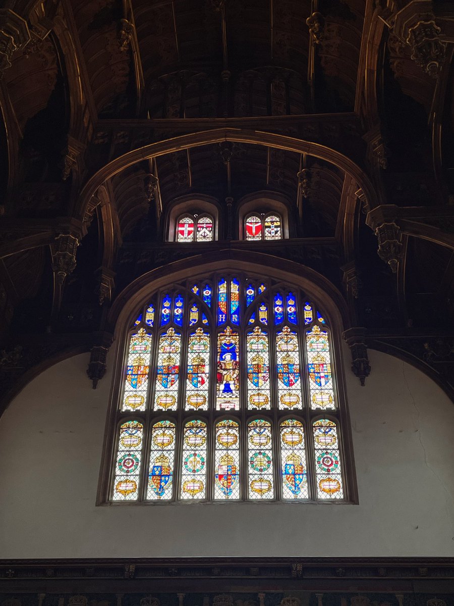 Hampton Court is a thing of beauty, isn’t it? Thanks <a href="/HistoryHannah91/">Hannah FE</a> for the best first History school trip experience.
