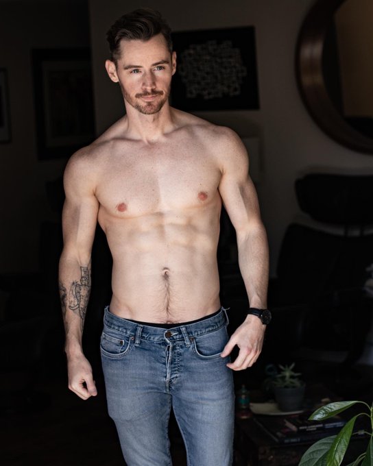 At 34 I&rsquo;ve finally learned the power of eating healthy. Not gonna lie, I miss Cheetos. 🥲 https://t.c