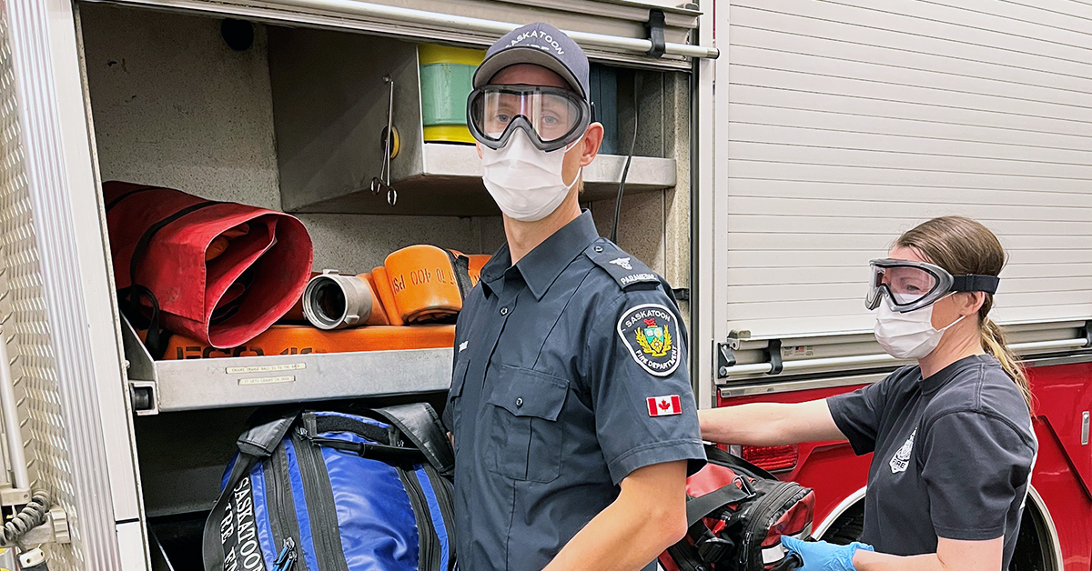 Did you know❔:  EMS incidents make up over 40% of SFD's response. 

During #ParamedicServicesWeek, we’d like to take a moment to recognize the 137 Firefighter/Paramedics and 60 Medical First Responders ⚕️ on our team who continue to keep #yxe healthy and safe - thank you!
