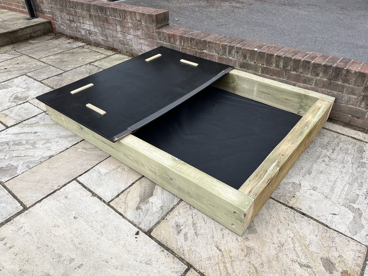 milliesmudkitch's tweet photo. Loving this sleeper sandpit with folding lid I created for a customer today… looking forward to seeing it full of sand and toys for summer 🏖

Can even spy a one of our Mud Kitchens hidden undercover 👀

#sandpit #summerfun #gardenplay https://t.co/xQ07oEMUKq