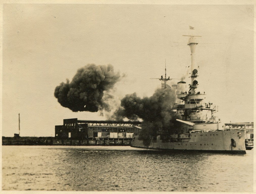 #warshipwednesday the pre-Dreadnought Schleswig Holstein T Westerplatte 1939