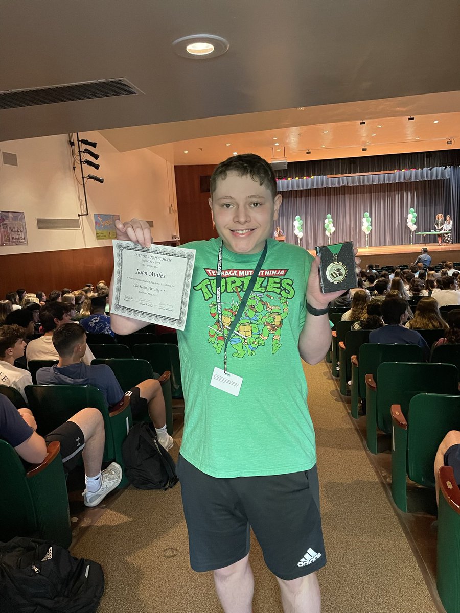 Mrs. Russell tweet media