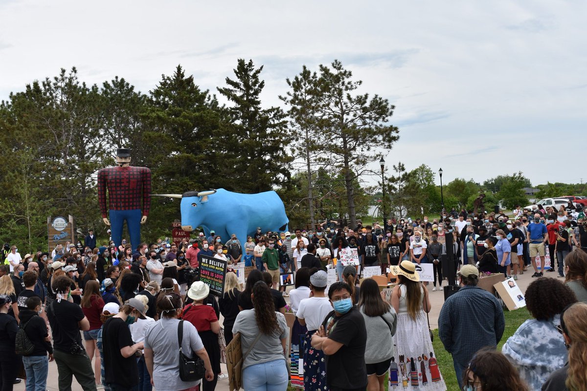 BemidjiState's tweet photo. Today marks the second anniversary George Floyd's death in Minneapolis. BSU supports our students, colleagues and community members in solidarity for equity and social justice. We strongly denounce racism and violence in all forms ✊🏿✊🏾✊🏽✊🏼 https://t.co/dh9kK2j2WJ