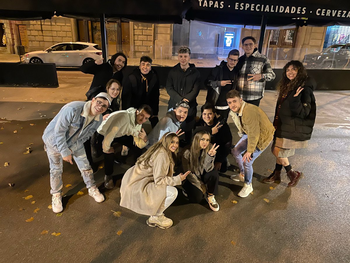amablitz's tweet photo. La foto de todos completa 💖
Estamos orgullosos @aXoZerr 🥰👏🏼 https://t.co/gO1wQxgYo7