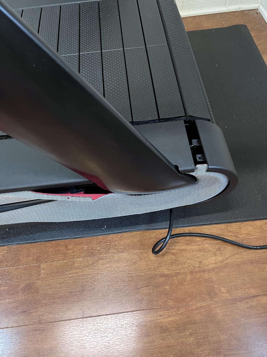 jkrueger2's tweet photo. @onepeloton A month later, @onepeloton then randomly changed the install date and bumped it up 5 days. I was out of the country, so my mom came over, otherwise we would have to wait until the end of June. This is how they put the new base together @onepeloton that clearly is not correct/safe https://t.co/JH8mq3BH5m