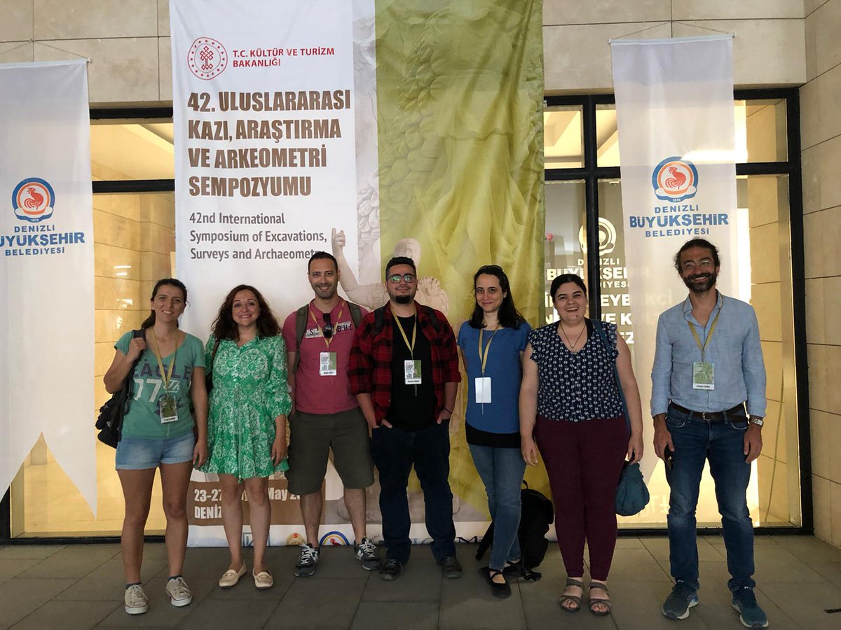 Denizli'de düzenlenen 42. Uluslararası Kazı, Araştırma ve Arkeometri Sempozyumu'nda biz de <a href="/CompEvoMetu/">CompEvo & HumanG Labs</a>, #Human-G  ve <a href="/hubioinf/">hubioinformatics</a> olarak üzerinde çalıştığımız antik DNA sonuçlarımızı sunduk. 

<a href="/ezgimou/">Ezgi Altınışık</a> <a href="/gulsahhdal/">Gulsah Merve Kılınç</a>
@KanaXGR <a href="/MustafaOzkan/">Mustafa Özkan</a> #ErenYüncü <a href="/quetzal_ekin/">ekin sağlıcan</a> <a href="/MSomel/">Mehmet Somel</a>