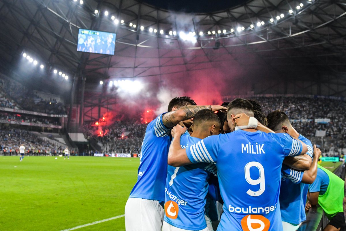 _BeFootball's tweet photo. Il y a 1 an jour pour jour, dans un scénario de zinzin, l'OM arrachait la 2e place dans les ultimes instants grâce au nul de Lens face à Monaco ! 🥵

L'ambiance ce soir-là à Marseille était folle 🌋 https://t.co/fKGtlrWwKa