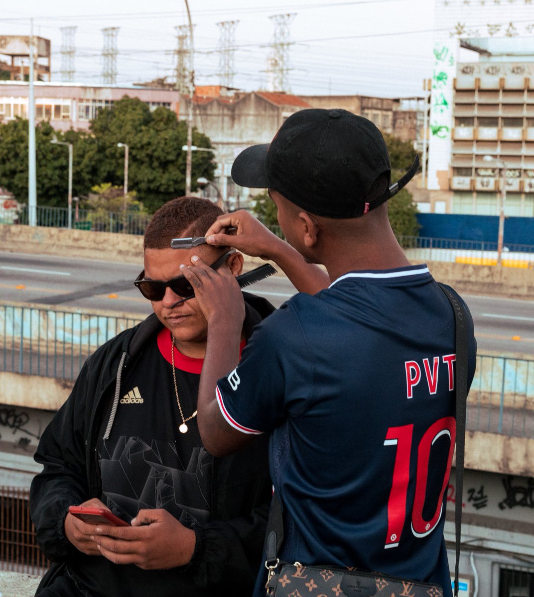 smoke09_ofc's tweet photo. O Pin que me Incentivou a Escrever e um Dia me Falou que dessa porra nós vamos viver , Vivendo avançado no pique do Ret , corte do Jaca lancei no Pivete 🎶

@MarconiPatrick https://t.co/3bvFvWZX4r
