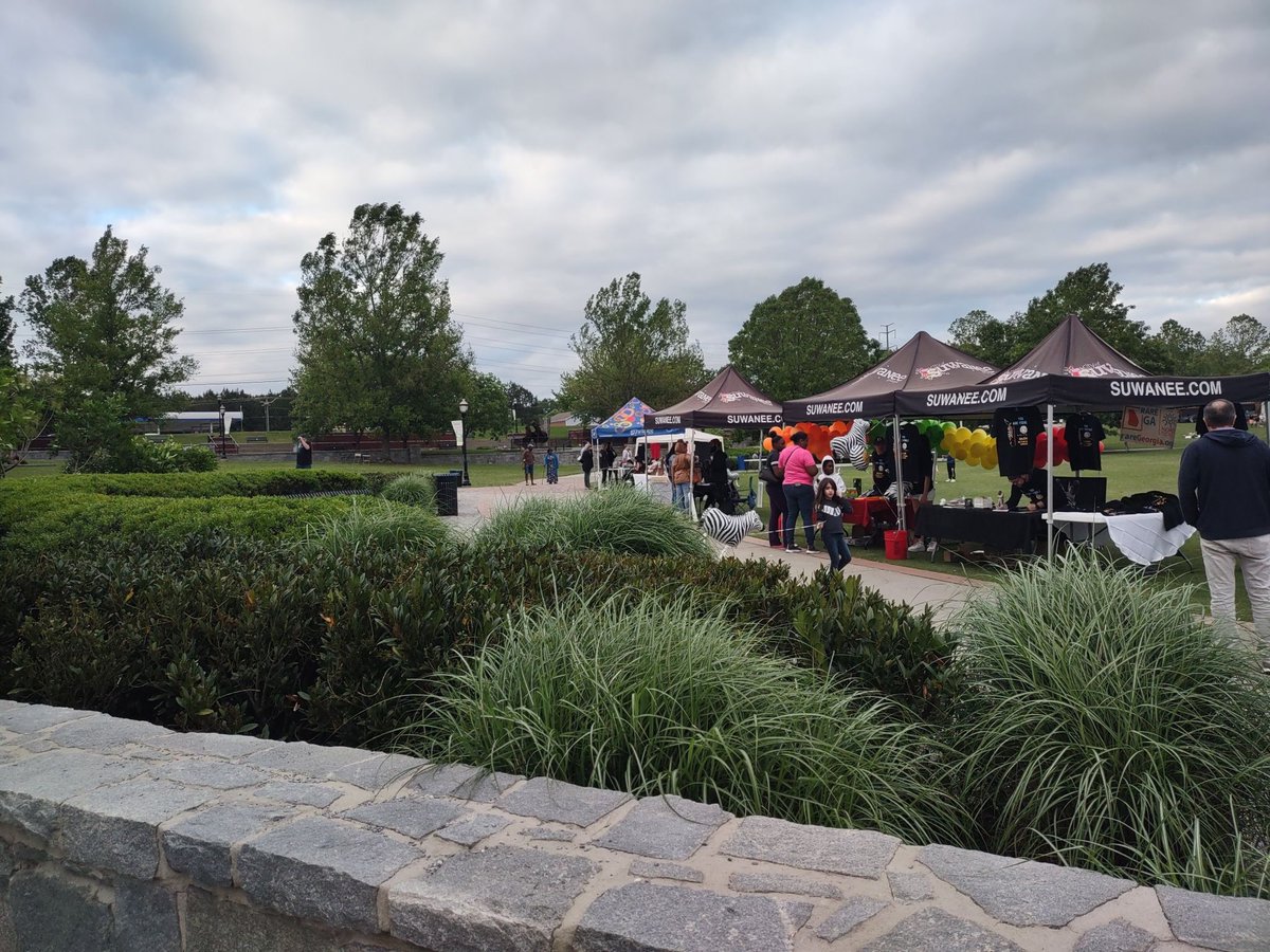 RDR_Atlanta's tweet photo. RDR was thrilled to attend the first annual Rare Strides Glow in the Dark Concert on May 7, 2022!

We are proud to collaborate with @RareStrides as we further a shared goal of making rare visible.

#raredisease #rdr https://t.co/QxcDbGjjS6
