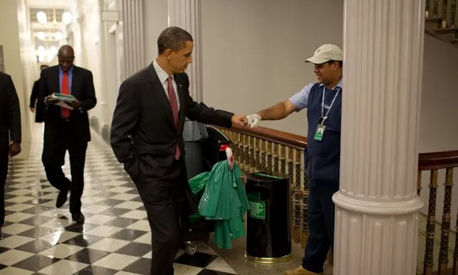 AdamJSchwarz's tweet image. You can always judge an office by how the boss and workers treat the cleaners.