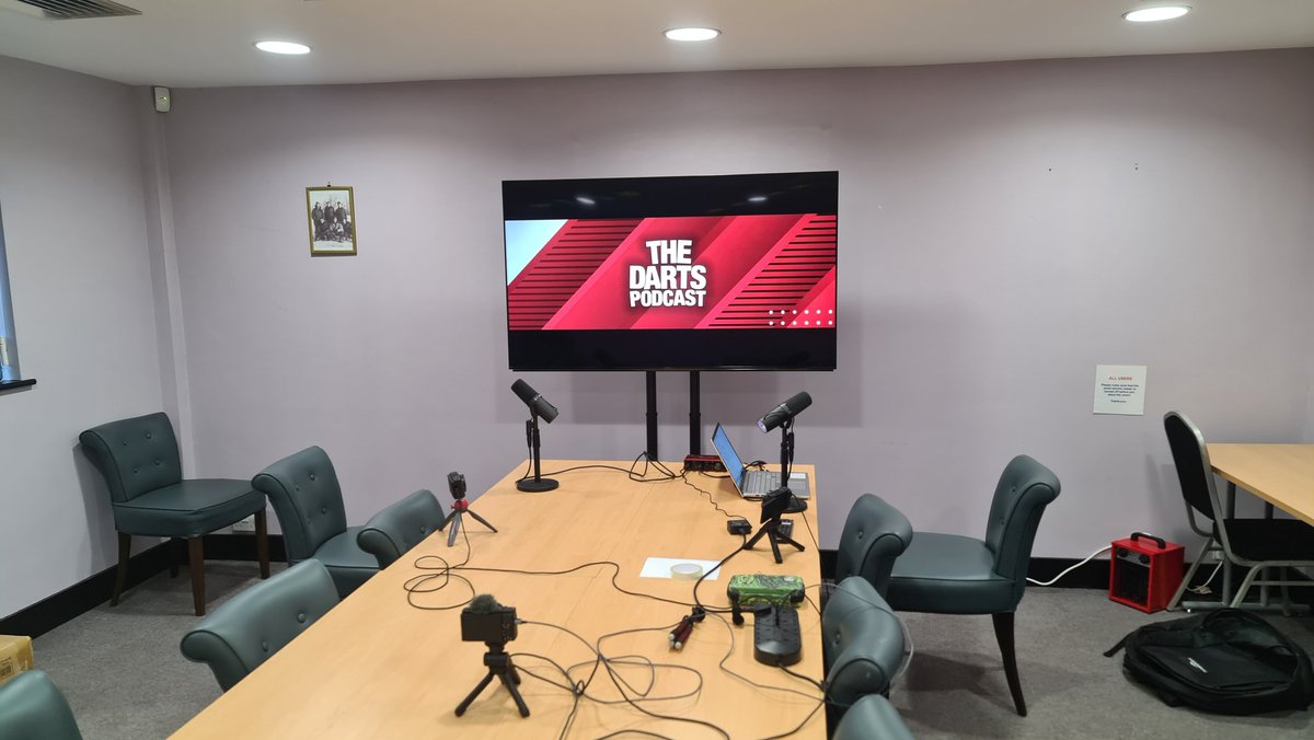 TheDartsPod's tweet photo. Had some camera troubles so I'll see what I can salvage as far as the video part goes, but that's one done! Thanks to @KDeller138 for coming on and being my first guest https://t.co/MgnRlMEQnv
