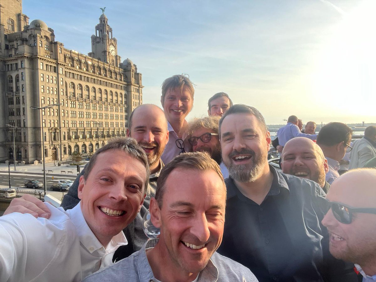 GazWildUK's tweet photo. @BNBW3 @pinstripedline ...But Richard Farrington was an honourable man and a great boss.  A few weeks ago we had a reunion in Liverpool nearly 20 years after NOTTINGHAM's grounding.  About 70 blokes turned up.  Loyalty is a two way process https://t.co/BXU1OihPVO