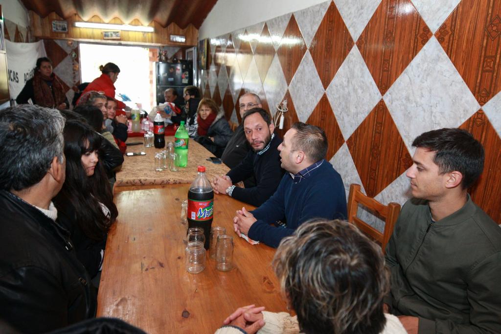 Cc_Ari_Moreno's tweet photo. ¡¡Feliz día de la Patria!!
Festejamos el 25 de Mayo en un barrio popular con un rico locro y la excelsa visita de @Maxiferraro Diputado Nacional y presidente de la Coalición Cívica ARI. https://t.co/fm7jPtq9pE